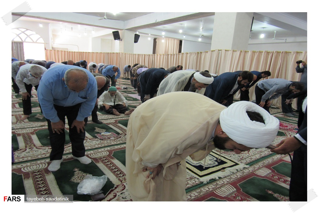اقامه نماز عید فطر در دهدشت