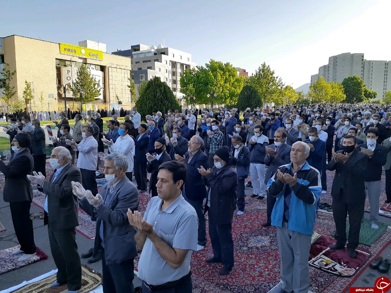 اقامه باشکوه نماز عید فطر در زنجان