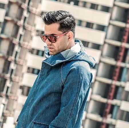 آهنگ درخواستی/ طرفداران رضا بهرام «لبخند بزن» را اینجا بشنوید