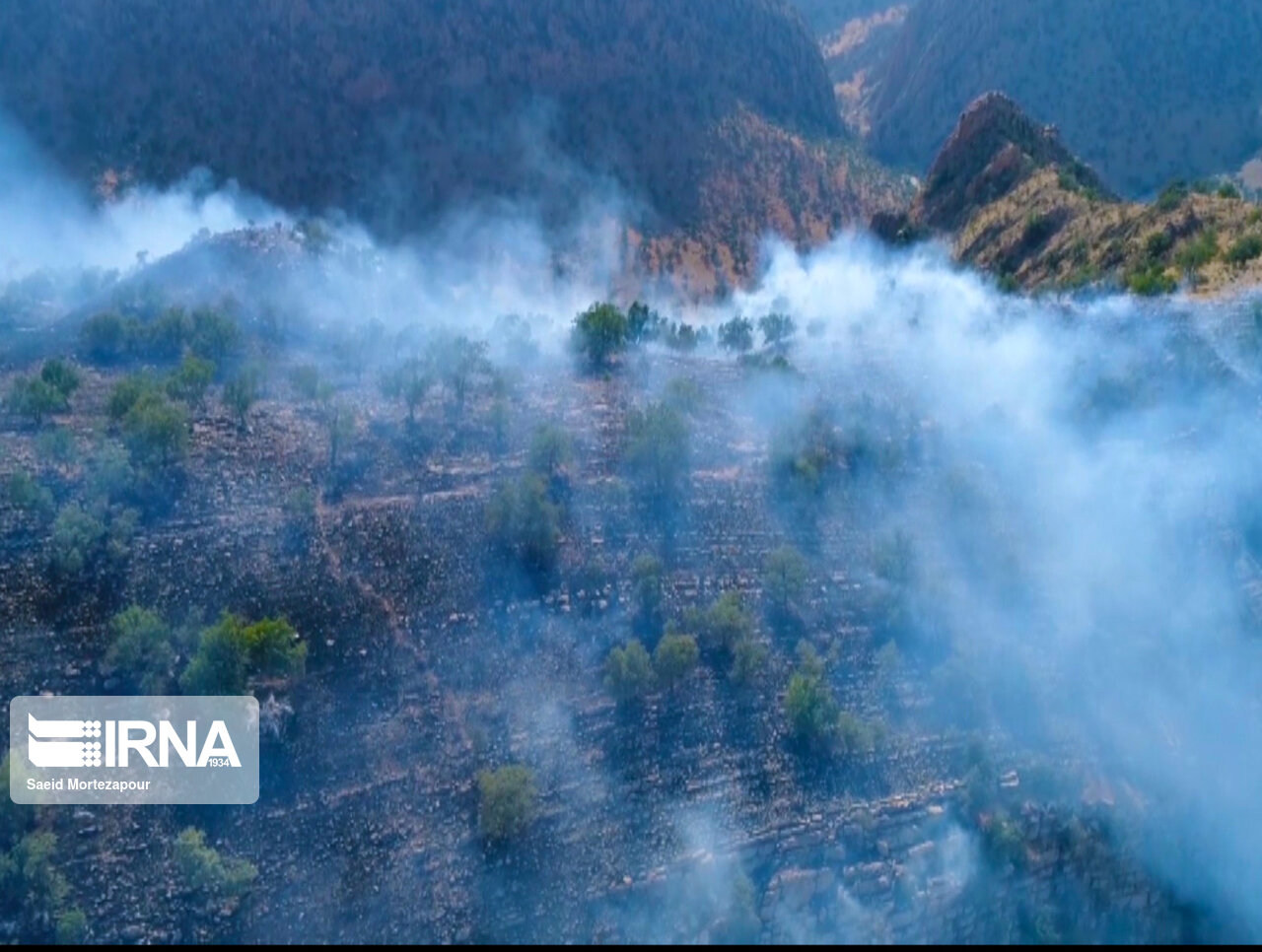 مهار آتش سوزی ارتفاعات خنگ و بنار و قلات گچساران