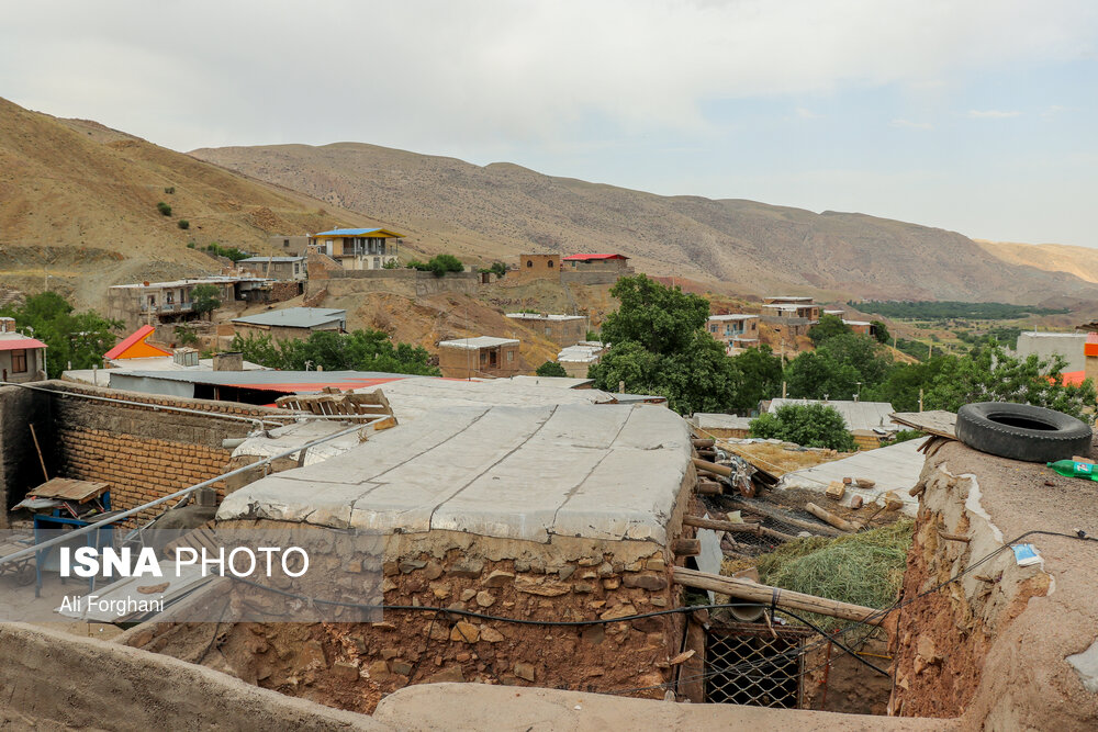 وضعیت سه روستای ساوه پس از رانش زمین