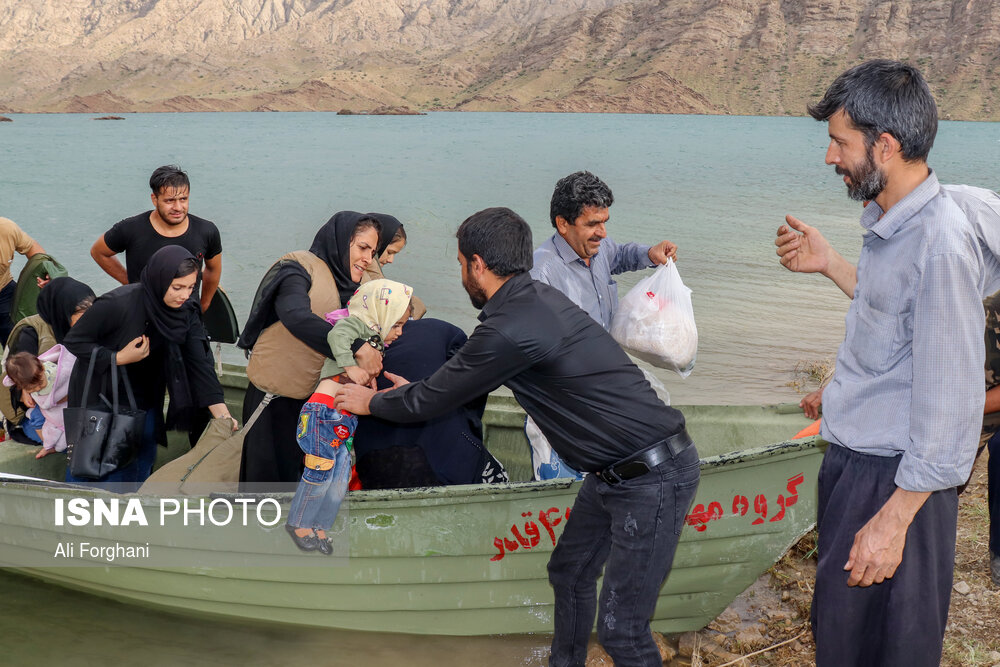 وضعیت سه روستای ساوه پس از رانش زمین