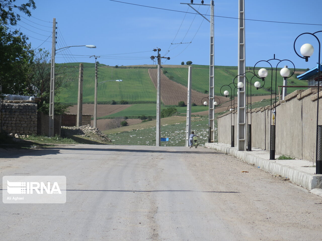 زیبایی‌های روستای کرنگ میامی