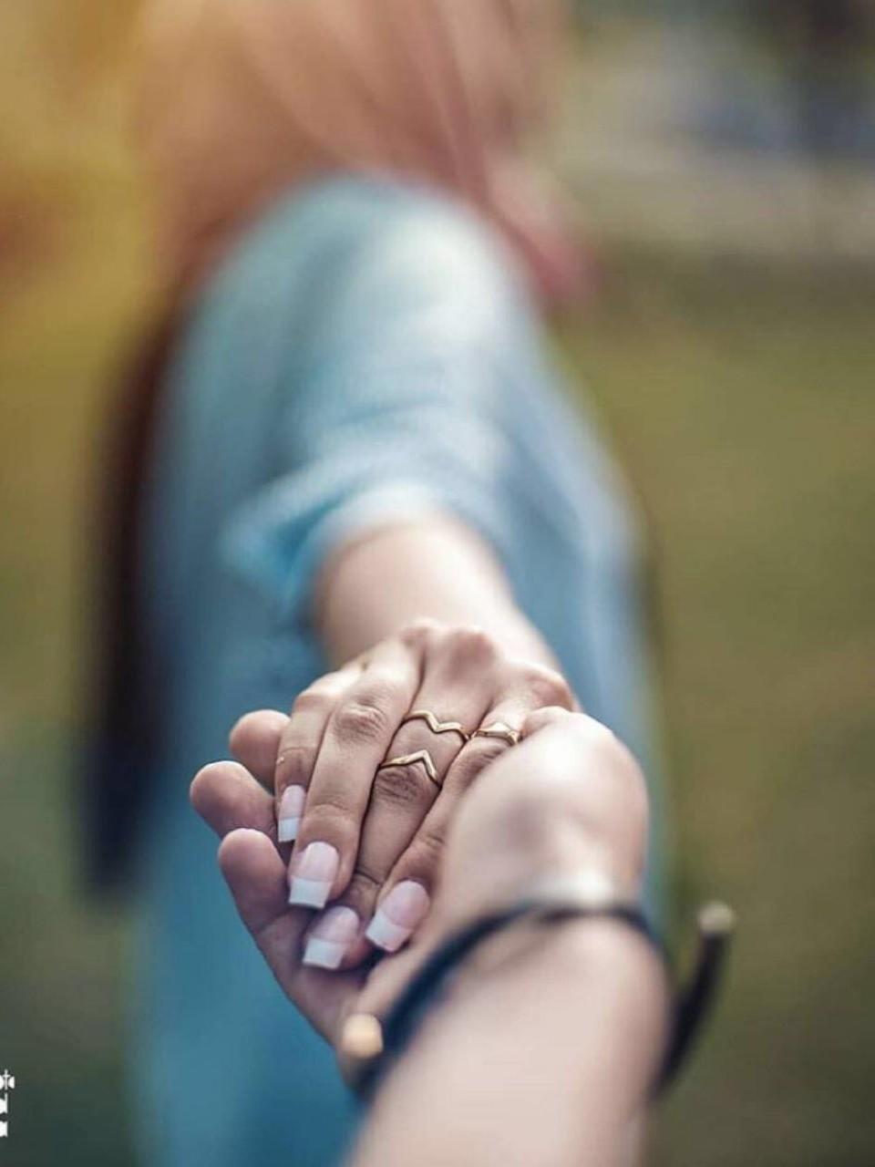 شاعرانه/ یک لحظه زندگی تو از دست می‌رود