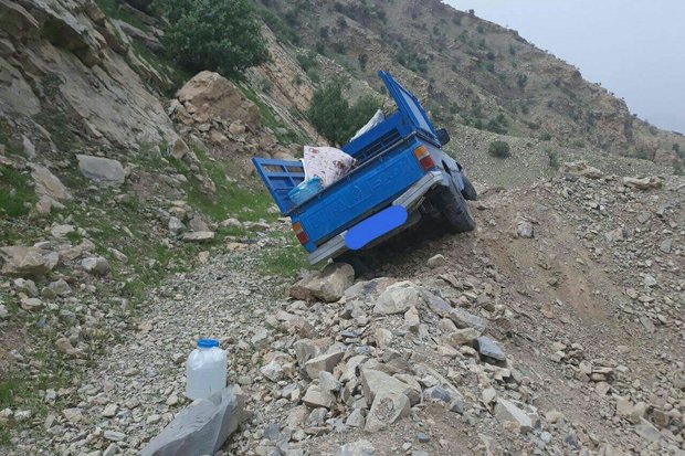 واژگونی وانت‌نیسان در زنجان ۲ کشته برجای گذاشت