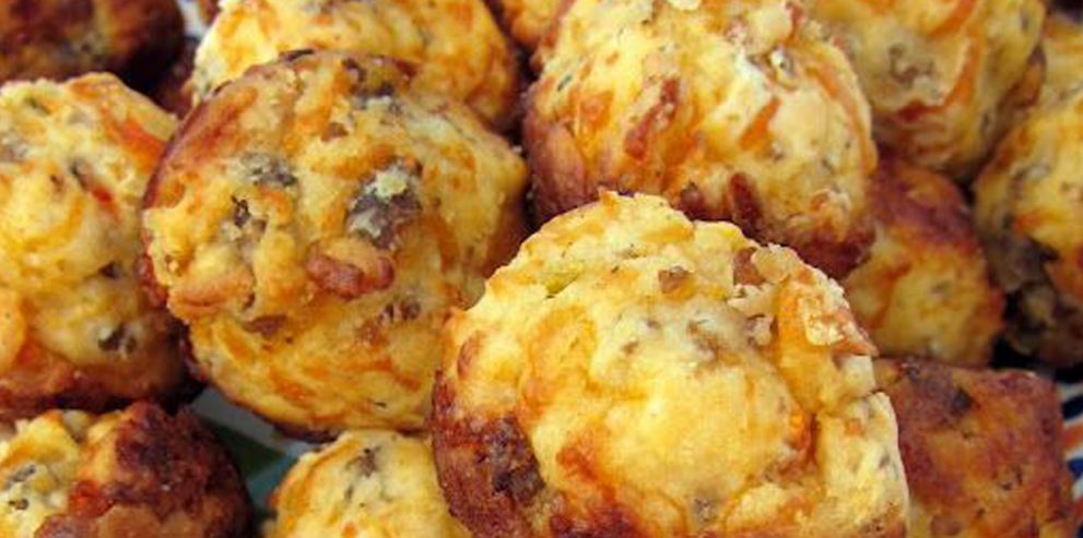 طرز تهيه مافين سوسيس و چدار