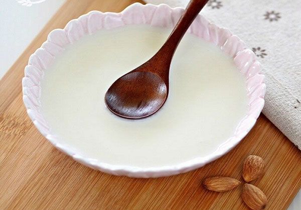 طرز تهيه فرني با شير خشک براي نوزاد