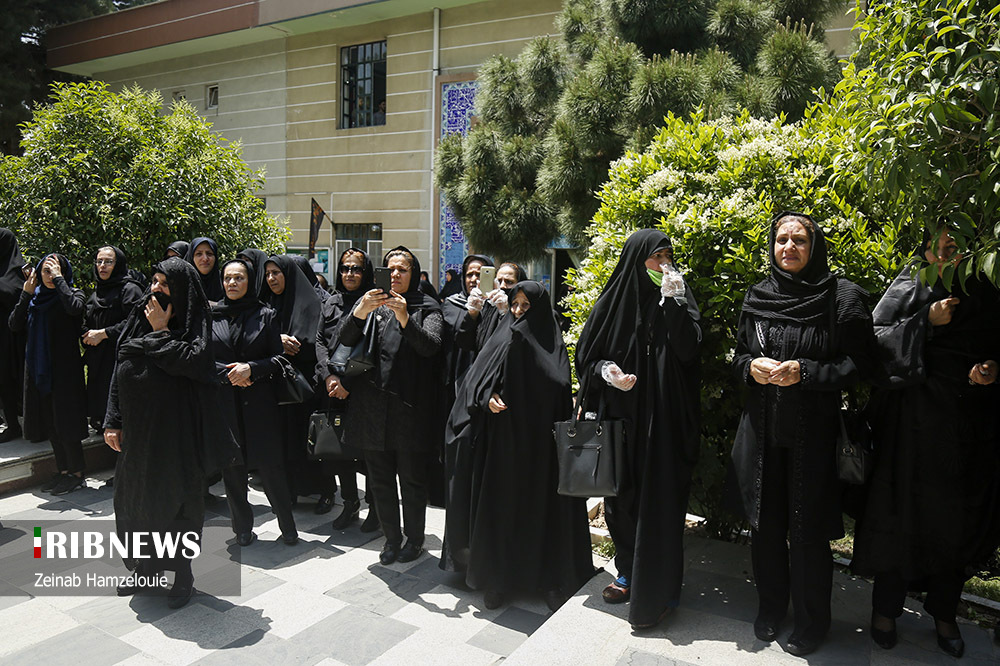مراسم تشییع پیکر فرمانده جانباز ۷۰ درصد نیروی زمینی ارتش 