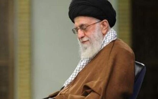 ماجرای تعجب آیت‌الله ‌امینیان از قرائت وصیتنامه امام توسط رهبر انقلاب