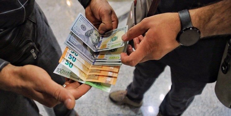 محکومیت ۲۲ میلیارد ریالی برای قاچاقچیان ارز در مهران