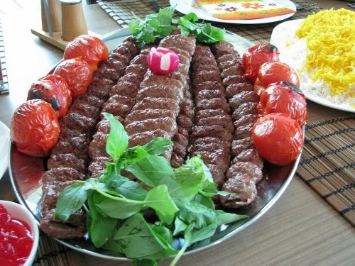 چيکار کنيم کباب کوبيده از سيخ نريزد؟