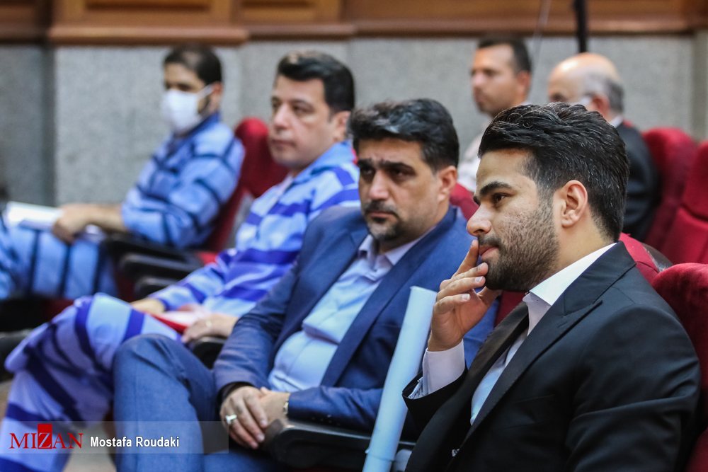 عکس/ دادگاه ۲۱ متهم کلان ارزی