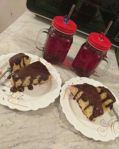 از شما/کيک خودم پز😋😋😋😋