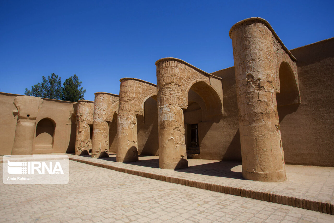 تاریخانه قدیمی‌ترین مسجد ایران دامغان