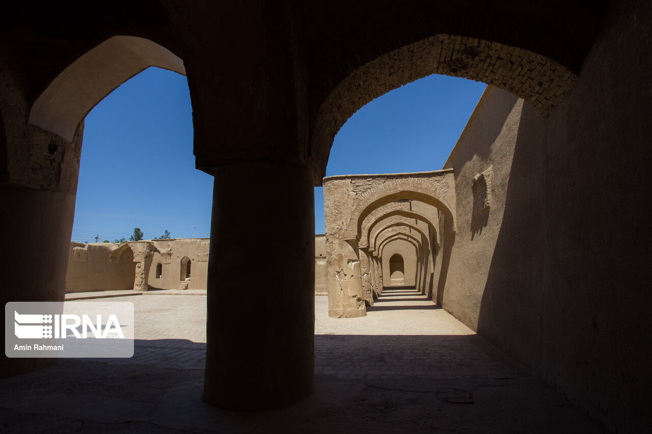 تاریخانه قدیمی‌ترین مسجد ایران دامغان