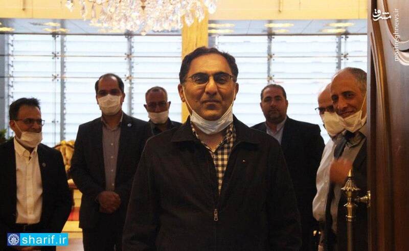عکس/ دانشمند ایرانی زندانی در آمریکا به وطن بازگشت