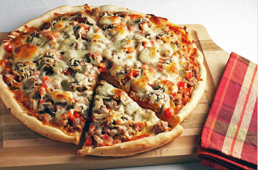 آموزش تهيه پيتزا مخلوط در خانه