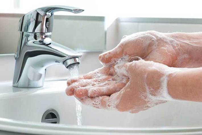 ۶ اشتباه در شستن دست‌ها