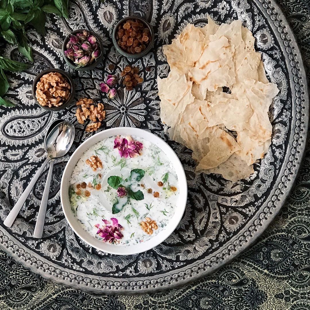 طرز تهيه آب‌دوغ‌خيار؛ خنک، سبک و تابستانه