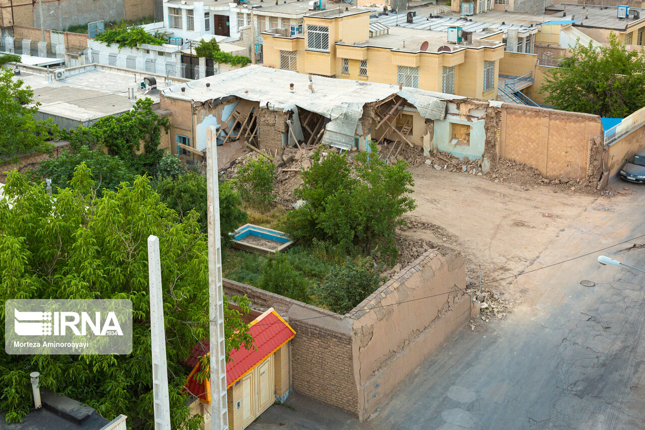 عکس/ منزل تخریب شده پدر سنتور ایران