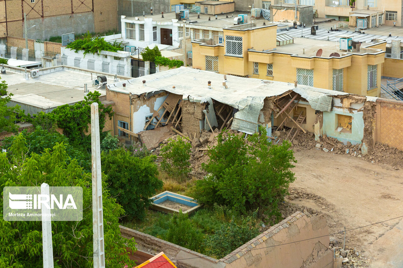 عکس/ منزل تخریب شده پدر سنتور ایران