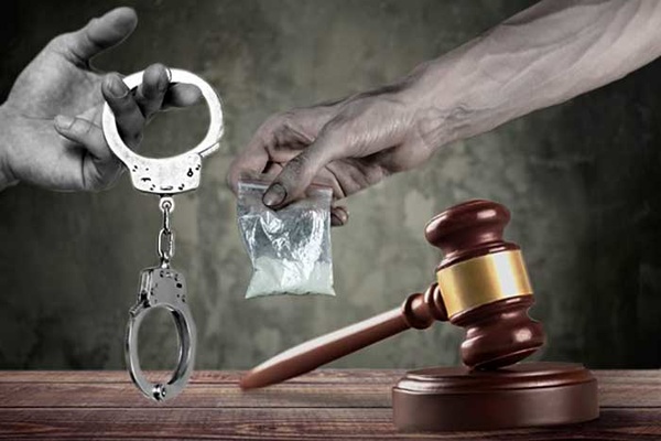 دستگیری ۱۰ خرده‌فروش مواد مخدر در اندیمشک