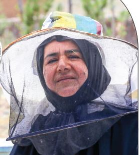گفتگو با زنی که نانش از بیابان است