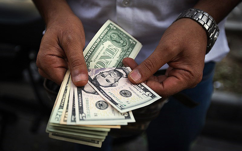 انفعال دولت در عدم مدیریت بازار ارز