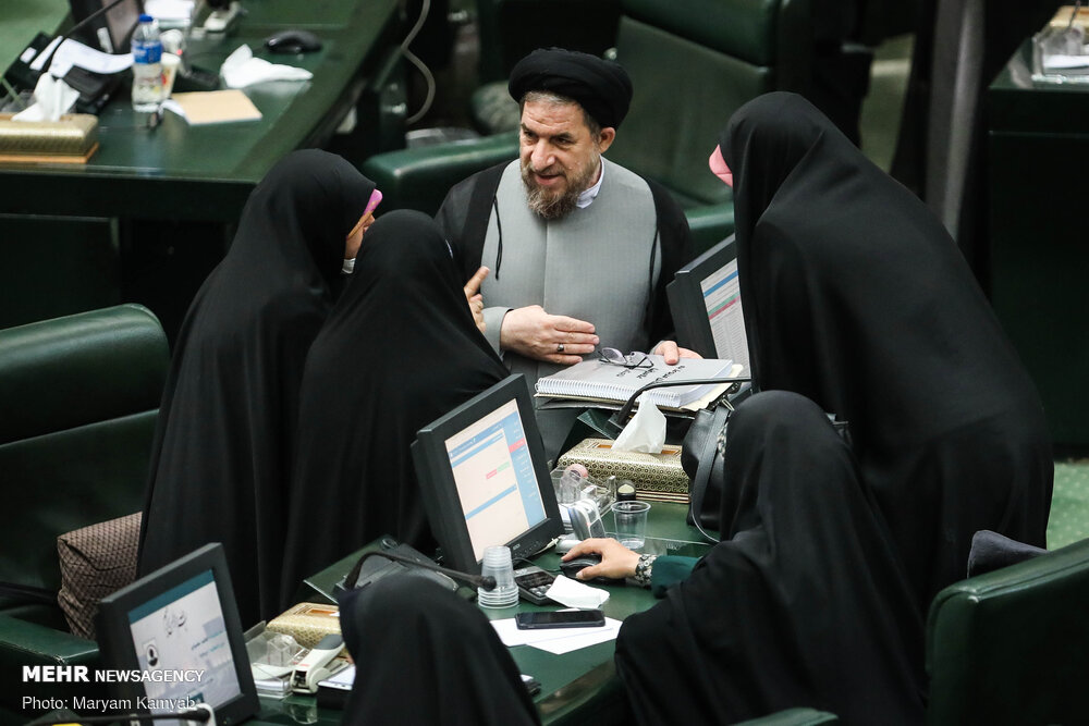 حواشی جلسه علنی مجلس در قاب دوربین 