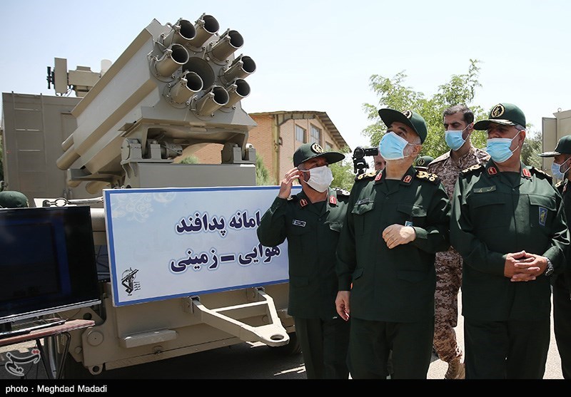 بازدید سرلشکر سلامی از دستاوردهای نیروی زمینی سپاه
