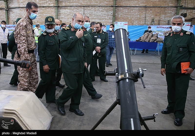 بازدید سرلشکر سلامی از دستاوردهای نیروی زمینی سپاه