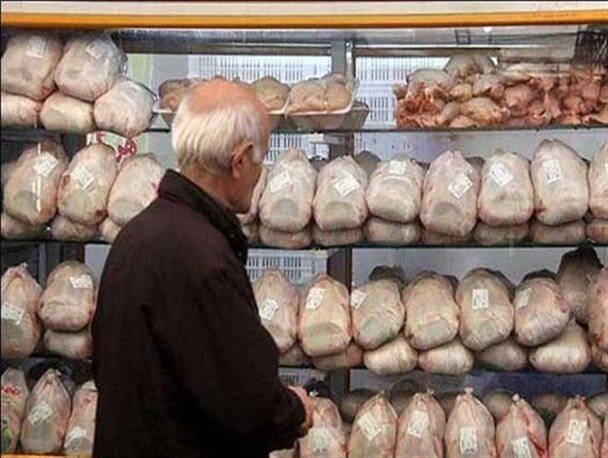 قیمت مرغ با بخشنامه پایین نمی‌آید