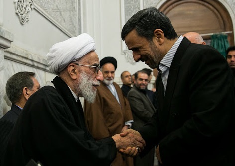 ادعای رسانه «عربی پست» درباره دیدار احمدی‌نژاد با آیت الله جنتی