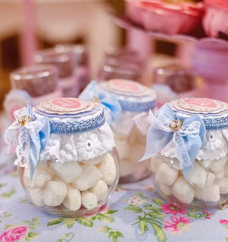 شیشه های خالی را برای جهیزیه تزئین کنید