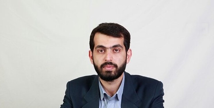 فرد فاسد باید از مجلس برود؛ مسأله ما سیاسی یا قومی نیست