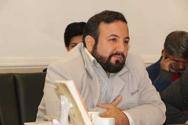 مجموعه داستانی "من از گاوی که لگد می‌زند می‌ترسم" منتشر شد