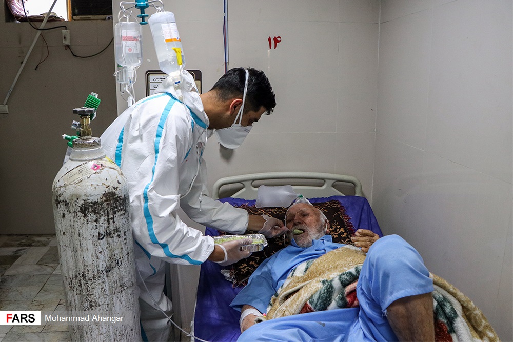 عکس/ طلاب جهادی در خط مقدم مبارزه با کرونا