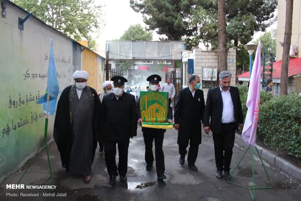 کاروان «زیر سایه خورشید» در استان سمنان