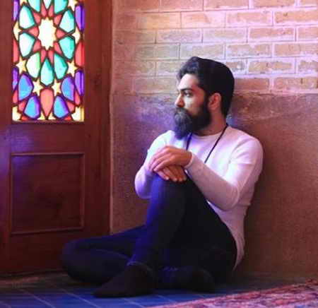 قطعه شاد «روسری آبی» با صدای علی زندوکیلی