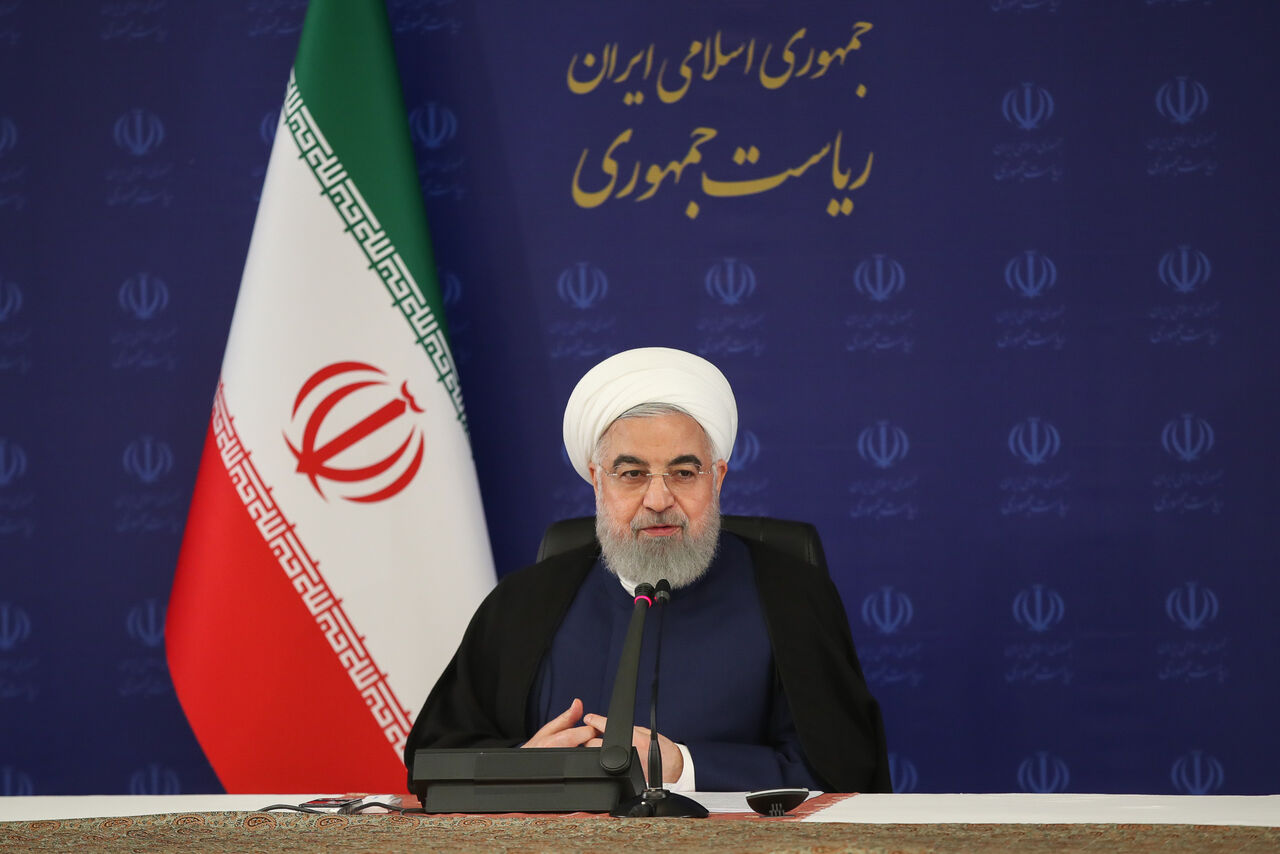 روحانی ماسک زد