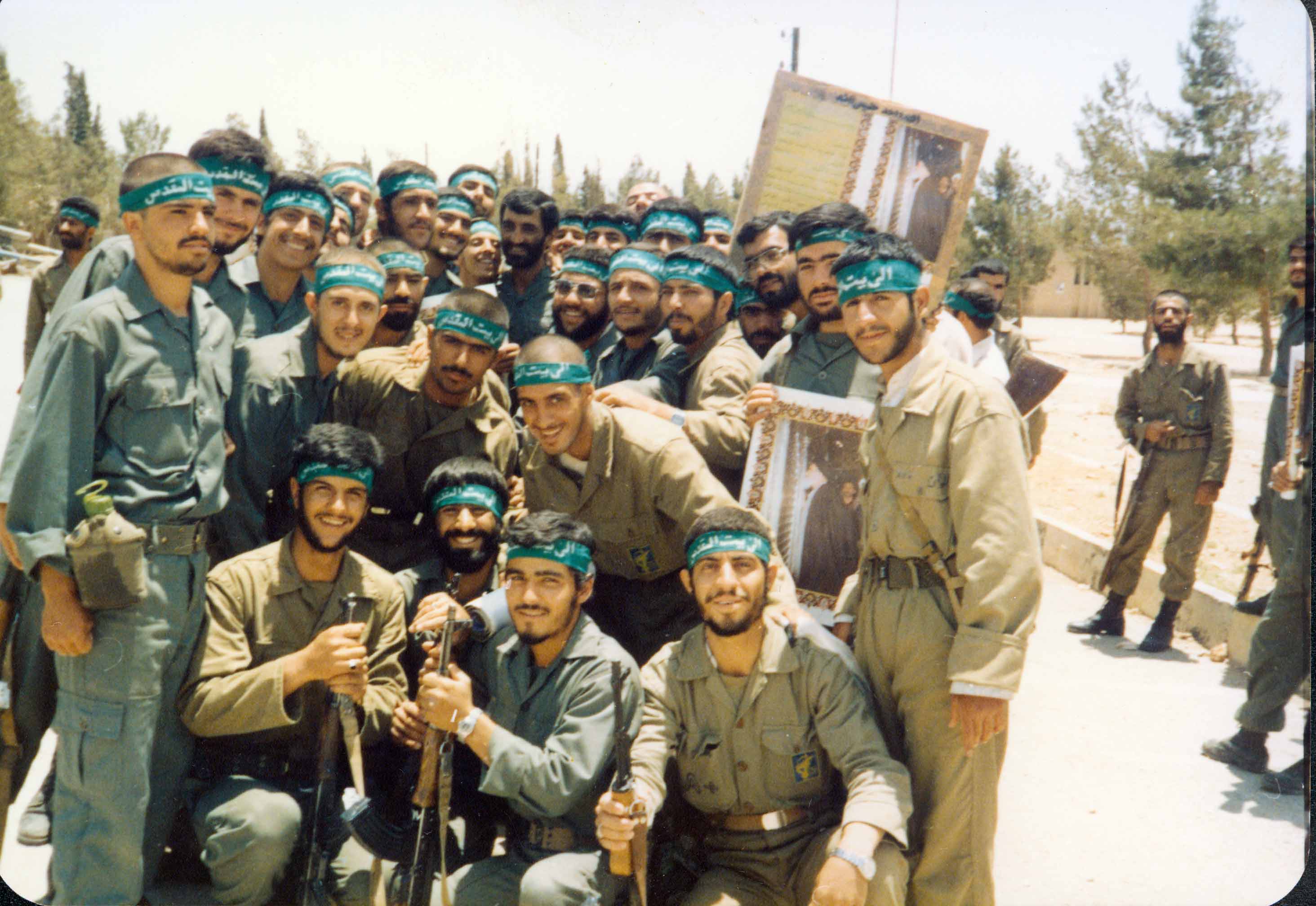 تصاویر کمتر دیده شده از احمد متوسلیان