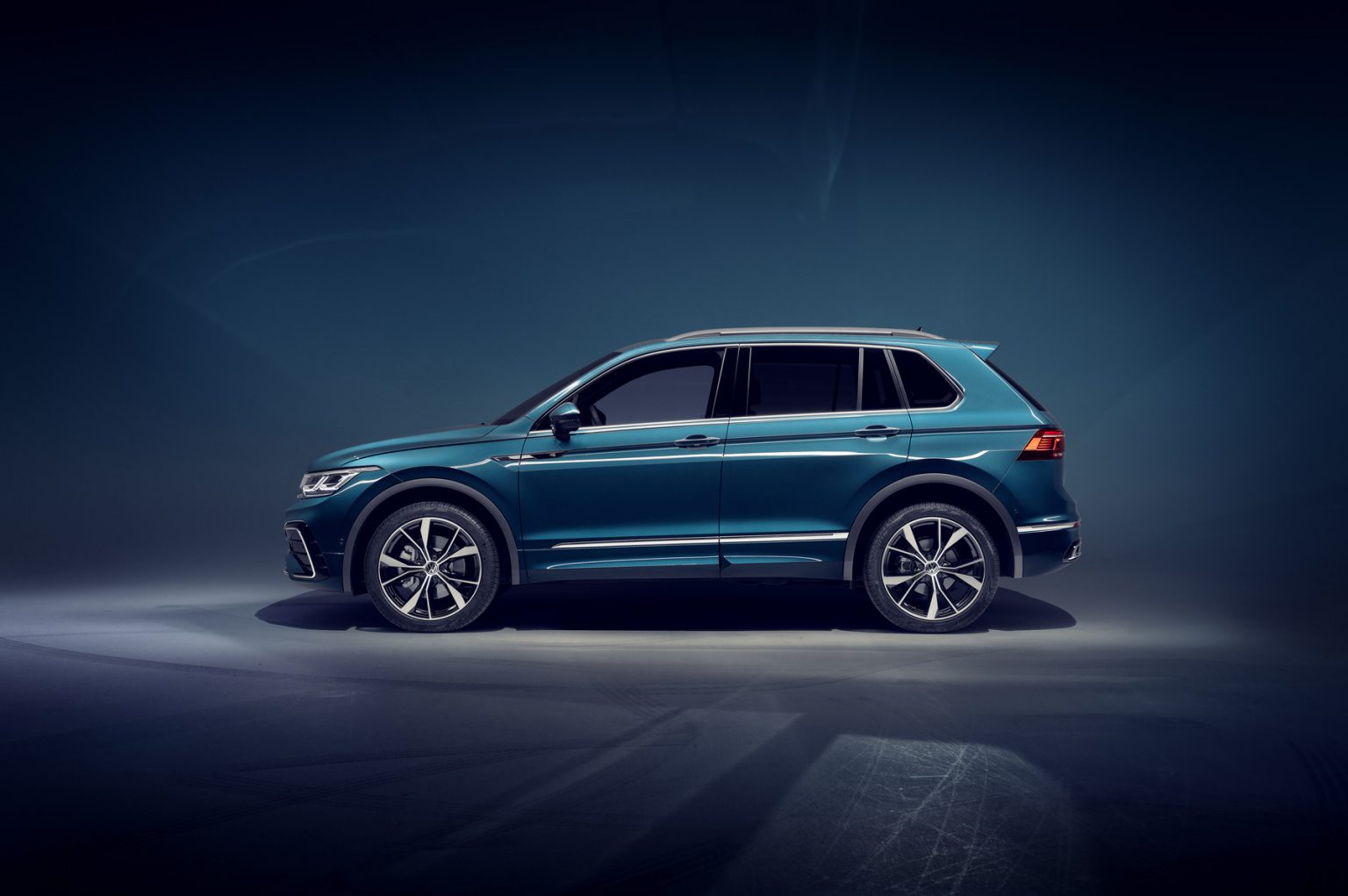 مشخصات کامل فولکس واگن Tiguan R مدل 2021