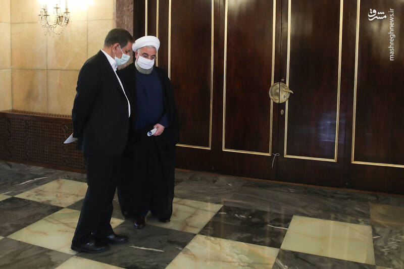 عکس/ گفتگوی روحانی و جهانگیری با ماسک