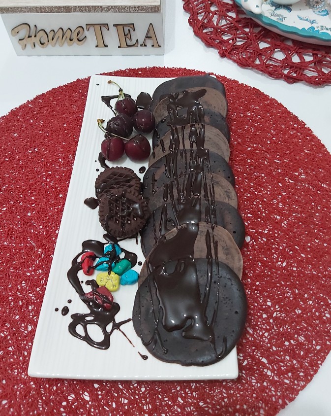 از شما/پنکيک شکلاتي😋😋