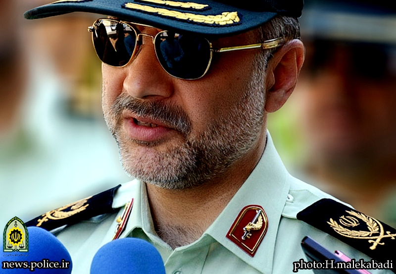  توقیف سواری زانتیا با کشف 220 کیلو تریاک