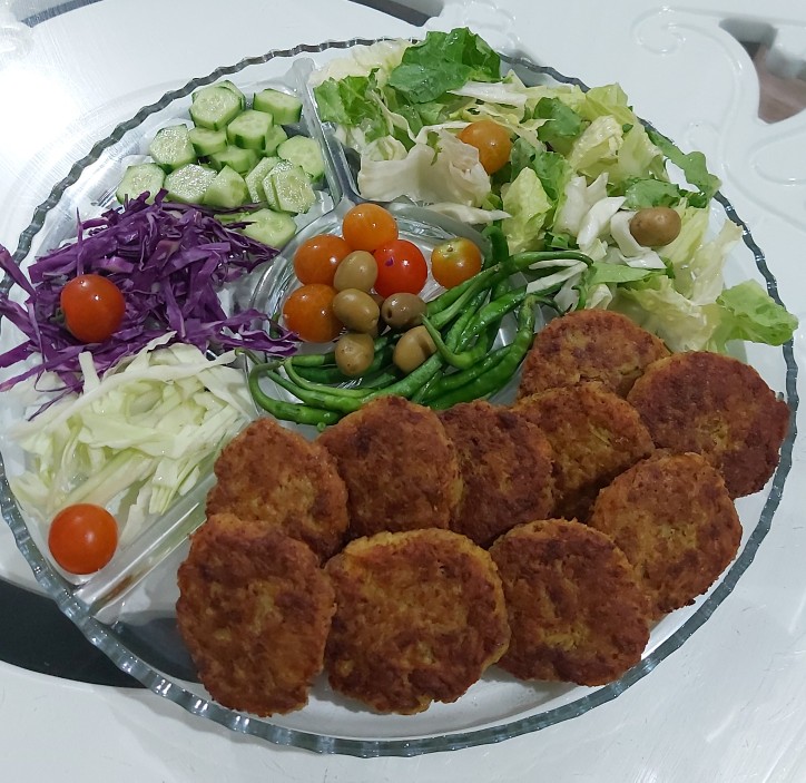 از شما/شام امشبمون کتلت گوشت😋