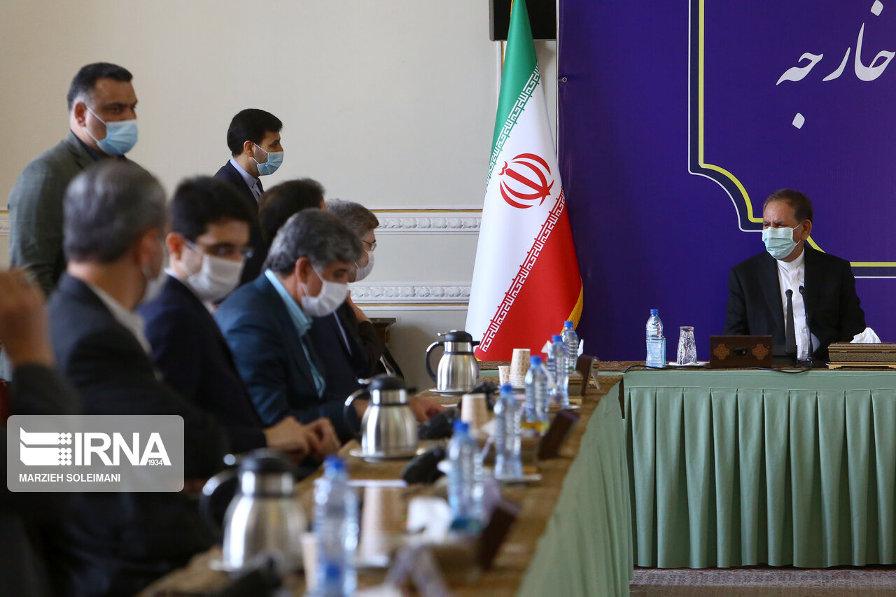 نشست مدیران ارشد وزارت امور خارجه با جهانگیری