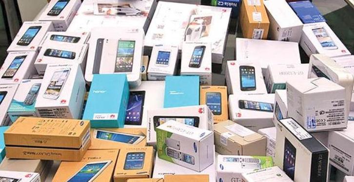 واردات تلفن همراه بالای ۳۰۰ یورو ممنوع شد