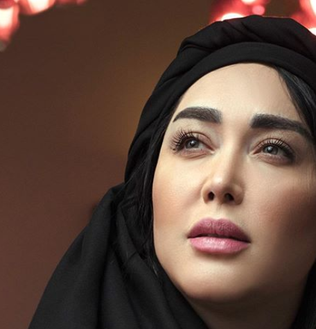 چهره ها/ نگاهِ رو به آسمان سارا منجزی‌پور 