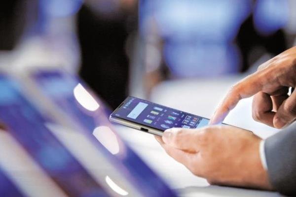 دو اپراتور موبایل گران‌فروشی کردند
